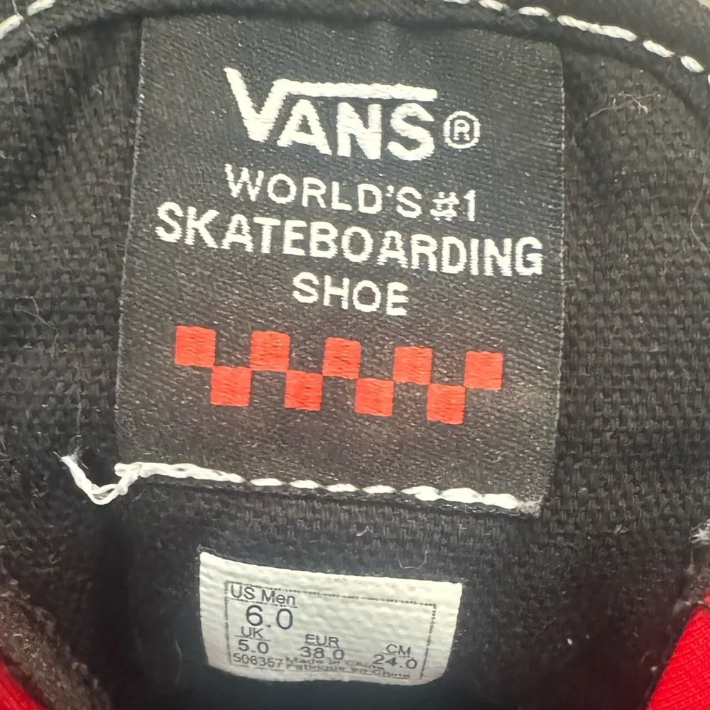 Vans Old Skool Tie-Dye Sneaker (EUC) - Picture 7 of 10